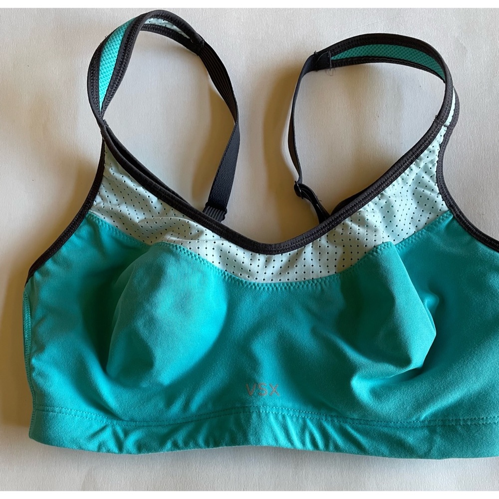 Victoria’s Secret Sport Bra Size 34D